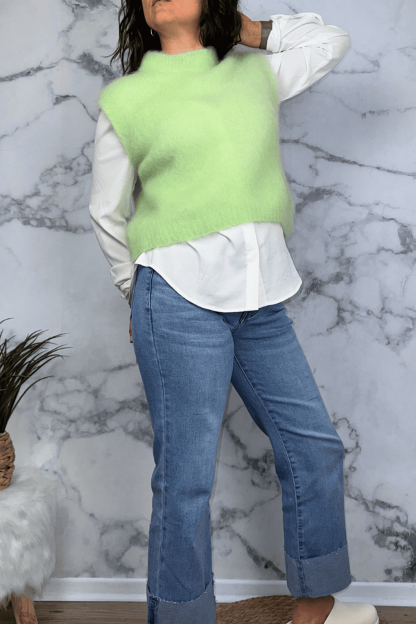 Pull EVE vert - Taille unique jusqu'au 42 – Image 2
