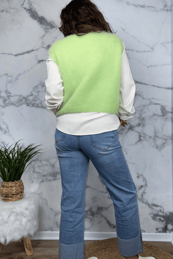 Pull EVE vert - Taille unique jusqu'au 42 – Image 3