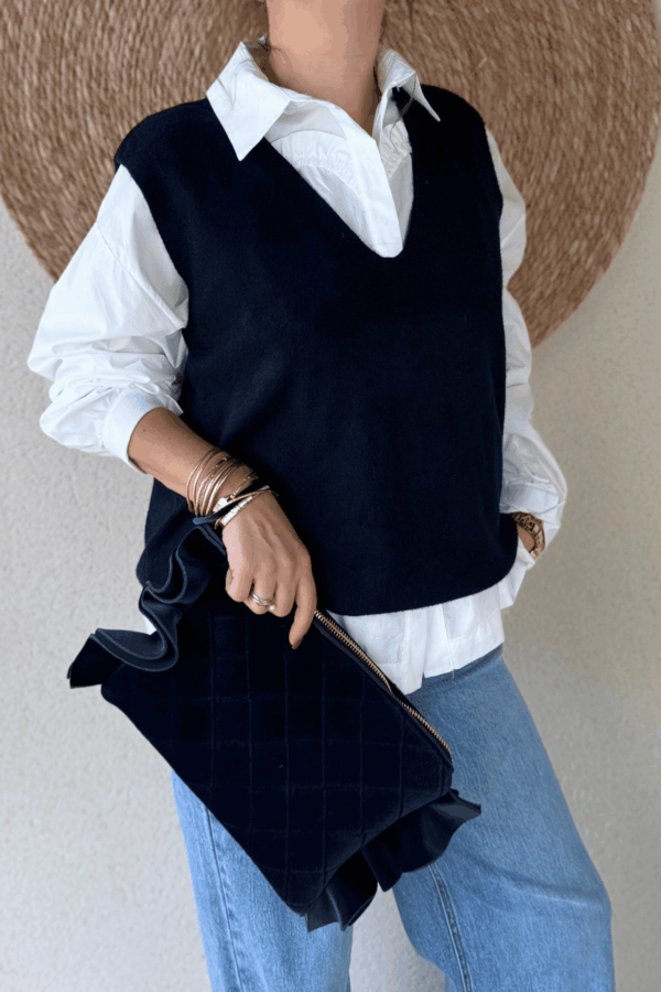 Pull LOLA noir - Taille unique jusqu'au 42