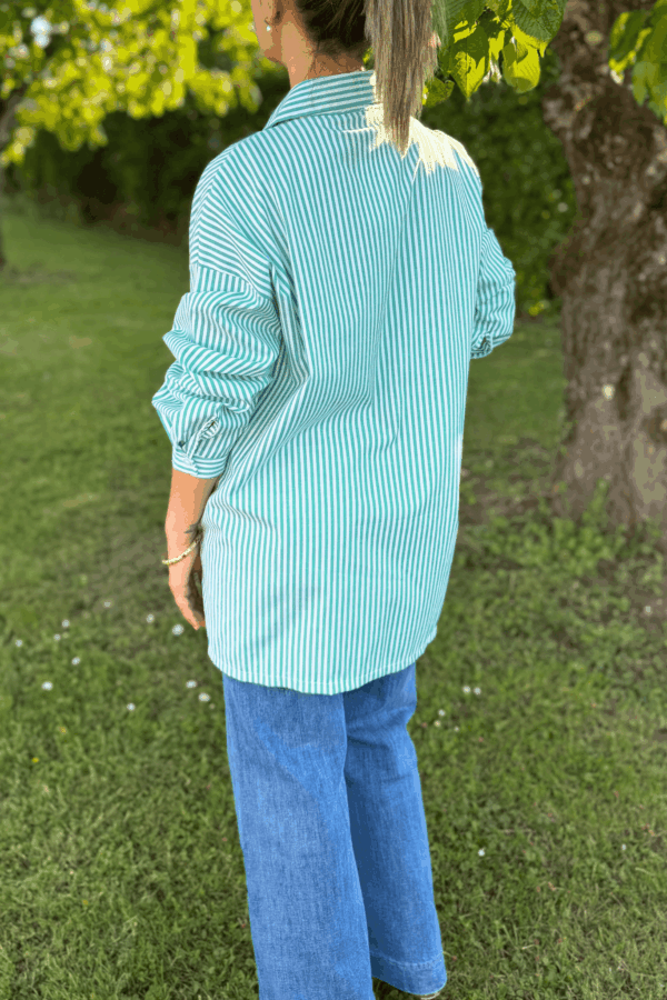 Chemise EVA vert - Taille unique jusqu'au 44 – Image 3