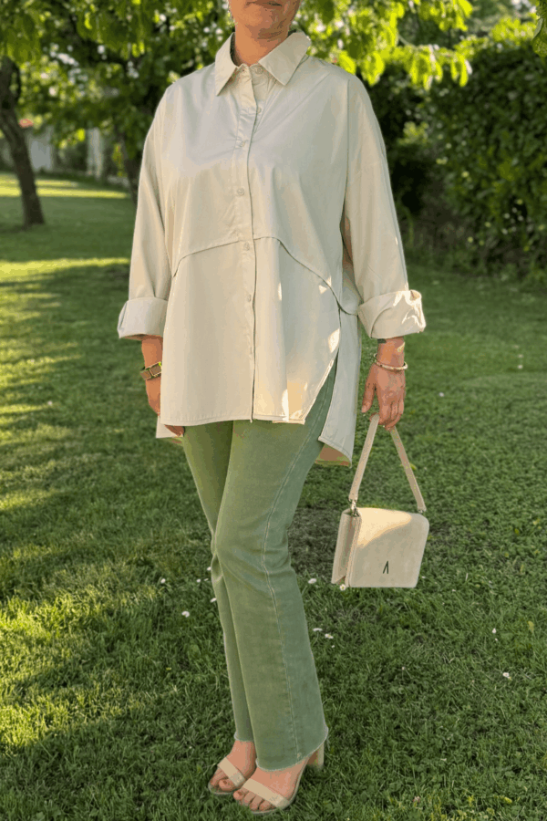 Chemise ZOE - Taille unique jusqu'au 44 – Image 4
