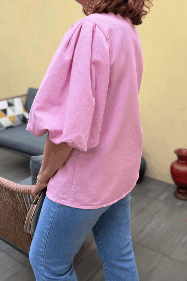 Chemise ROSA - Taille unique jusqu'au 44 – Image 3