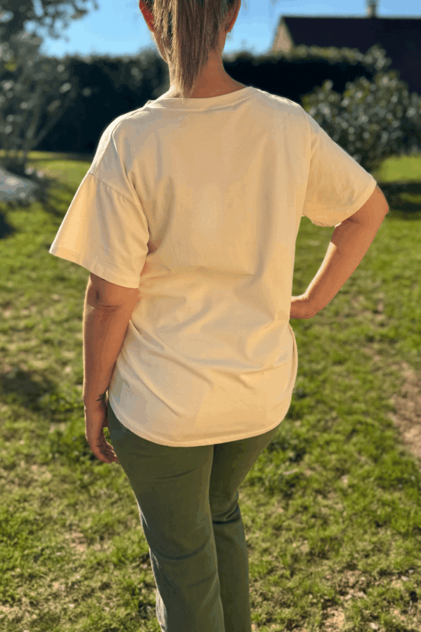 T-shirt ECRU - Taille unique jusqu'au 44 – Image 3